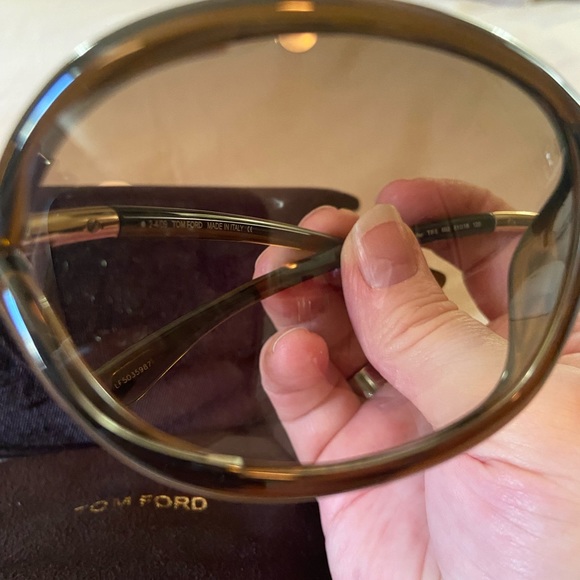 🌟 HP 🌟 Tom Ford Jennifer Sunglasses - Picture 9 of 10